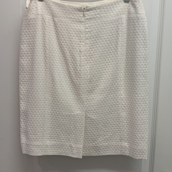 White MIDI Skirt - Picture 2 of 6